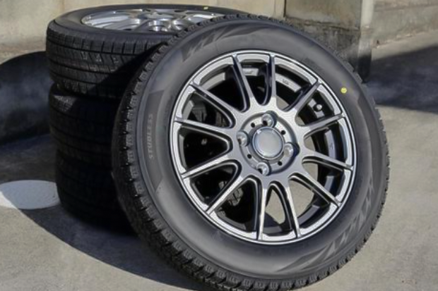 タイヤ有りのアルミホイール