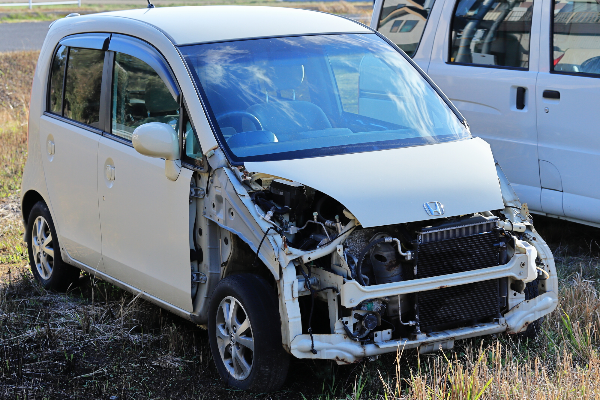 壊れた自動車